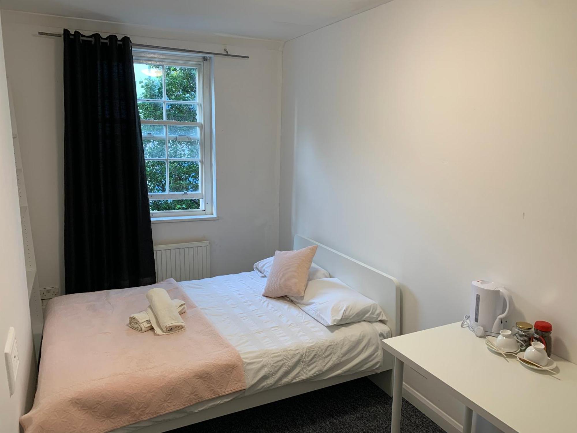 Guest house Warren Street