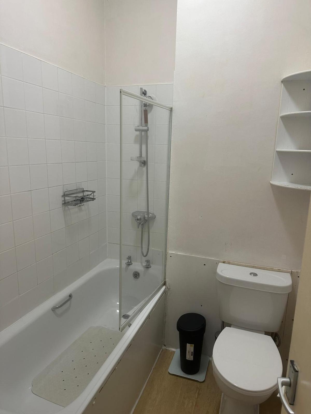 Large - Sleeps 4 -10 Min Walk To Paddington *