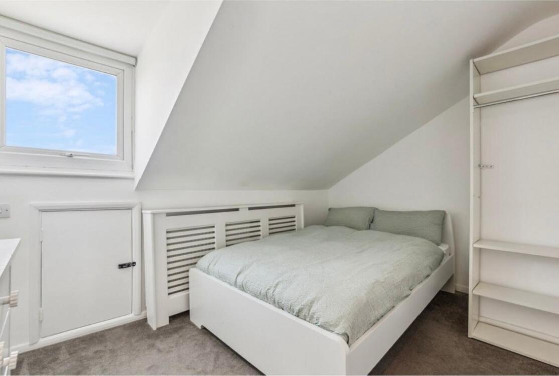 Bright 3 Bedroom Duplex With Roof Terrace Views Apartment