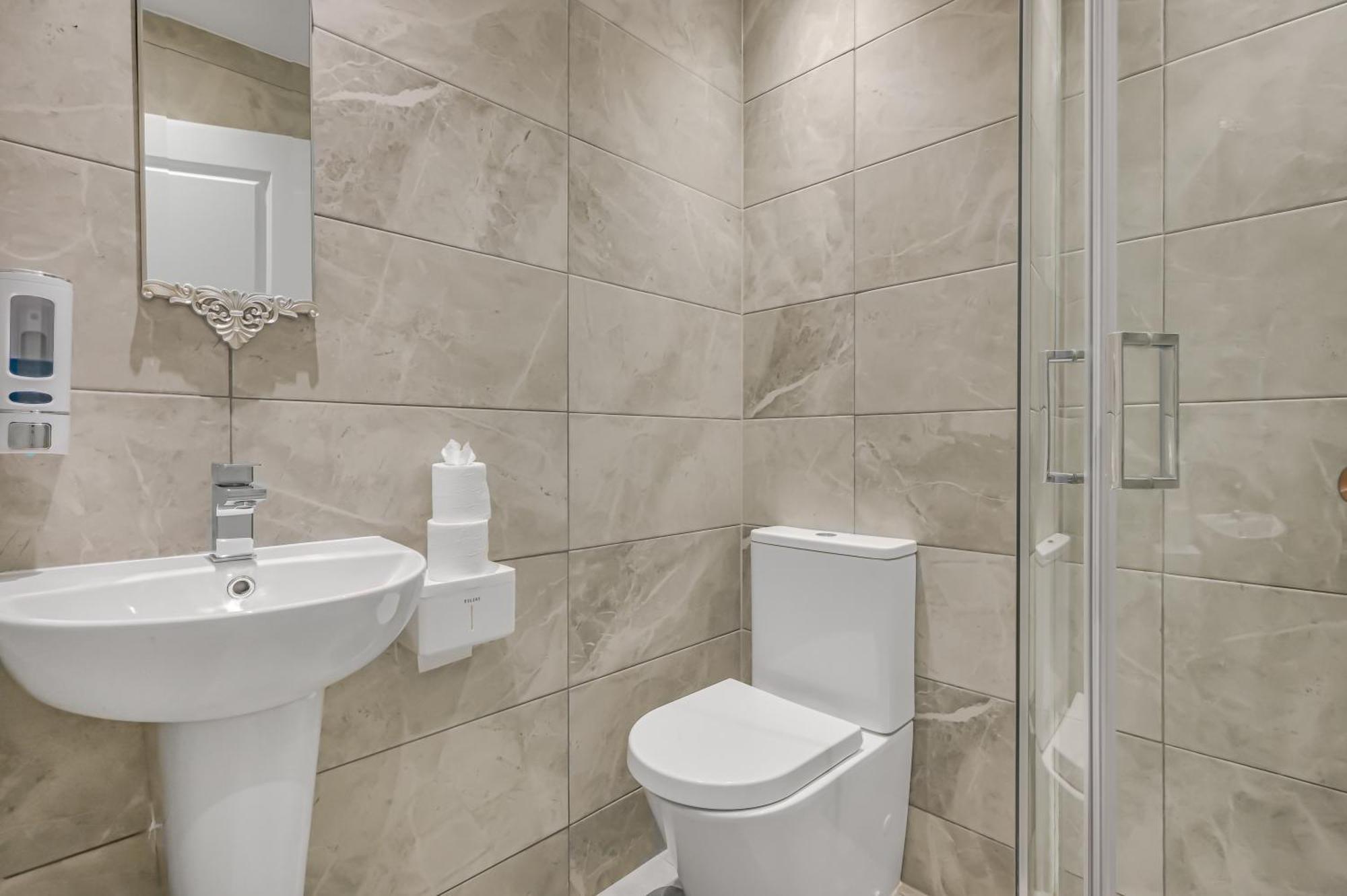 Hotell 64 London
