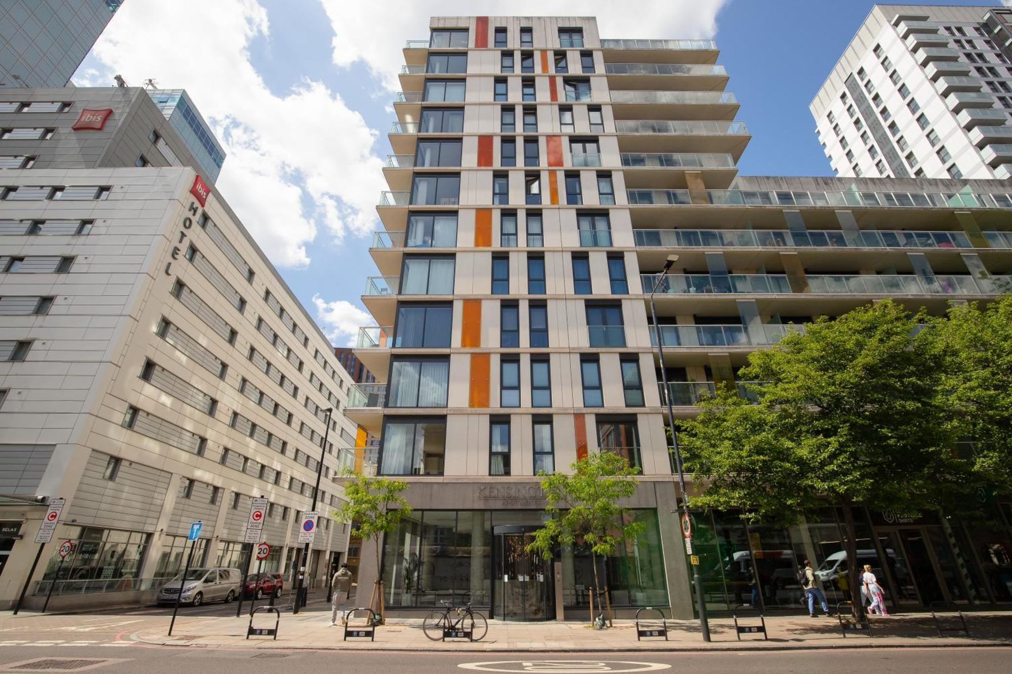 Londwell, Spitalfields & Brick Lane Luxury Balcony Penthouse *