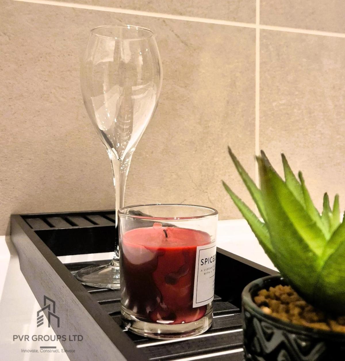 Canary Wharf Stay Modern 1Br Fast Wifi & Balcony Views Apartment