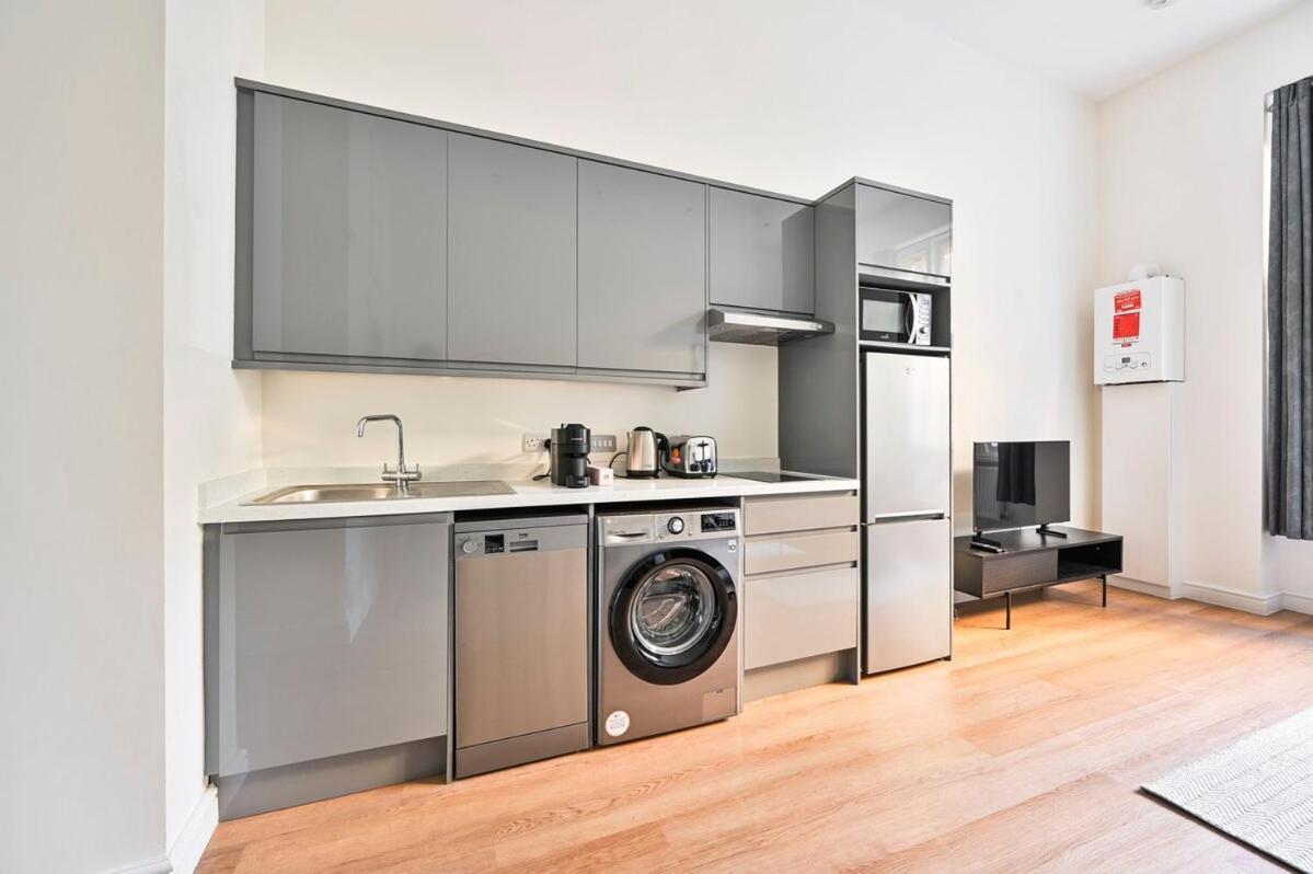 Knightsbridge Ground Floor Gem Next Hide Park Appartement