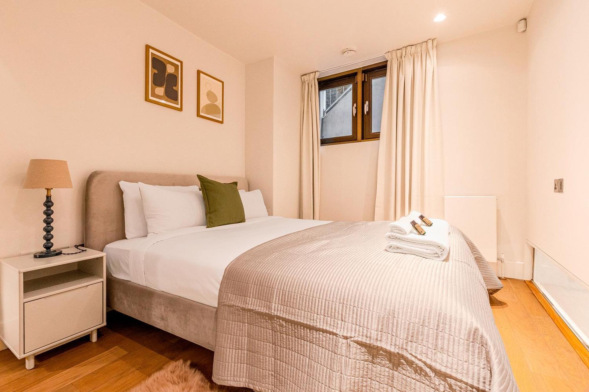 St Paul's I Your Apartment