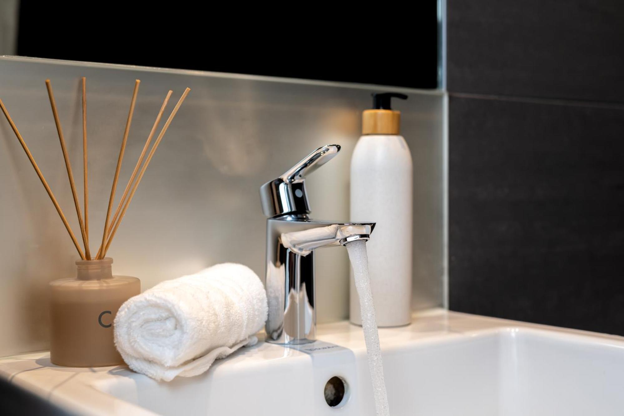 Apartment Liverpool Street I Your