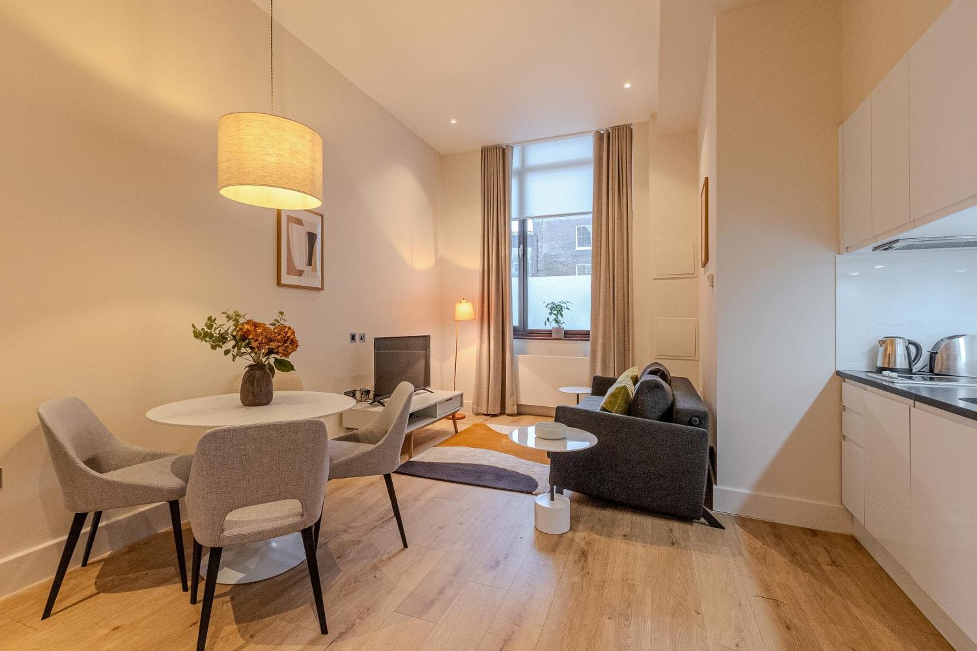 St Paul's I Your Apartment