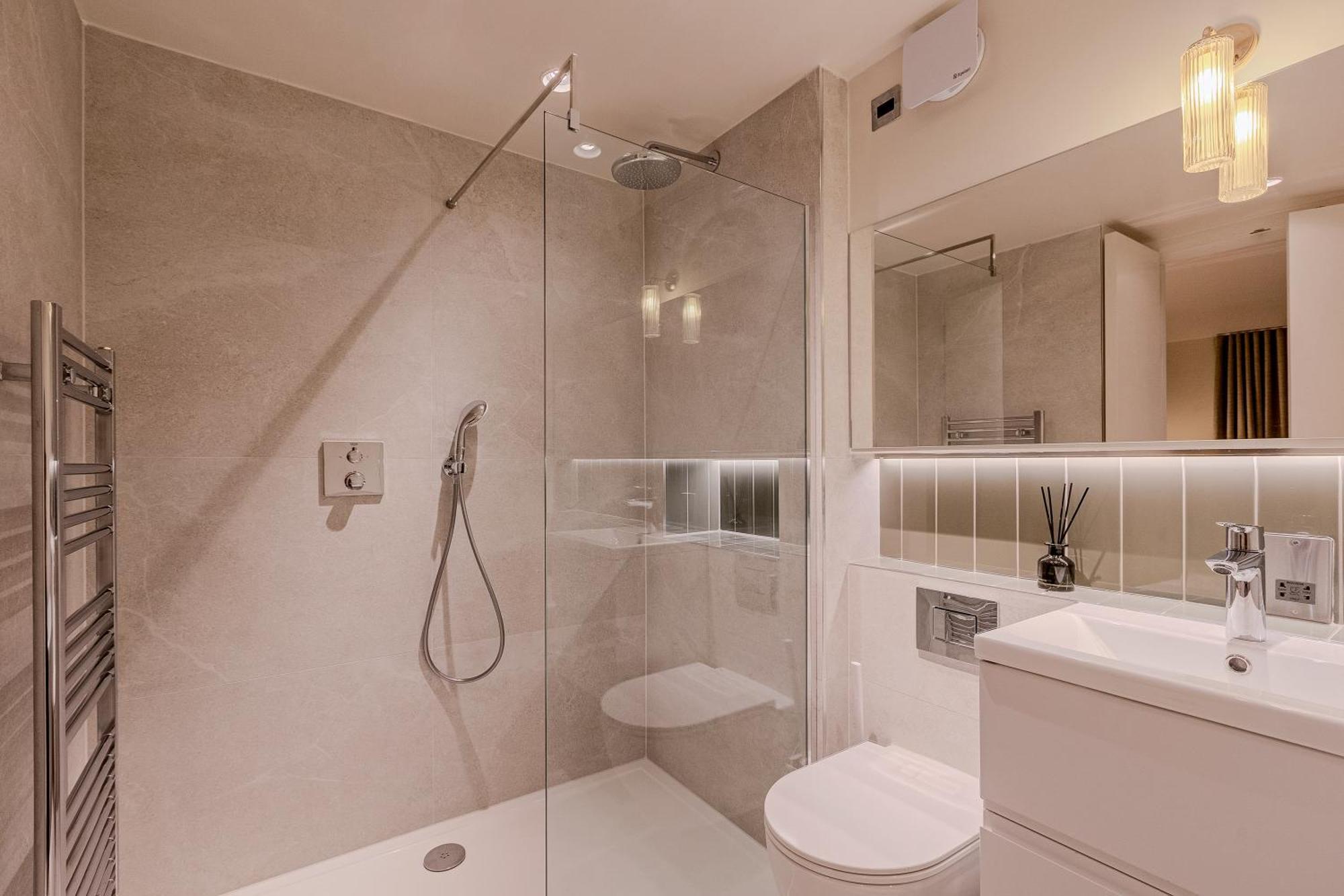 Apartment St Paul's I Your