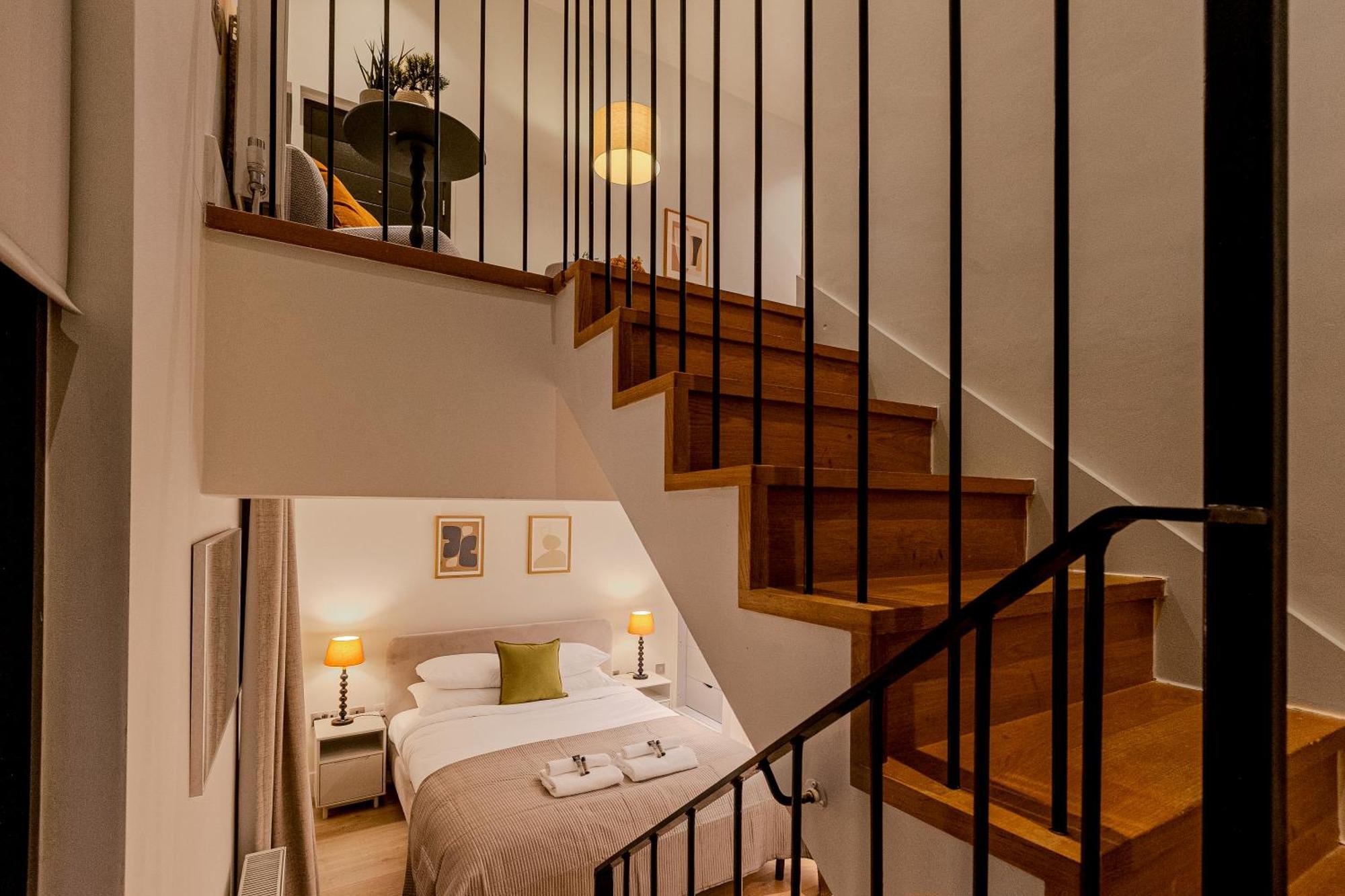 St Paul's I Your Apartment *