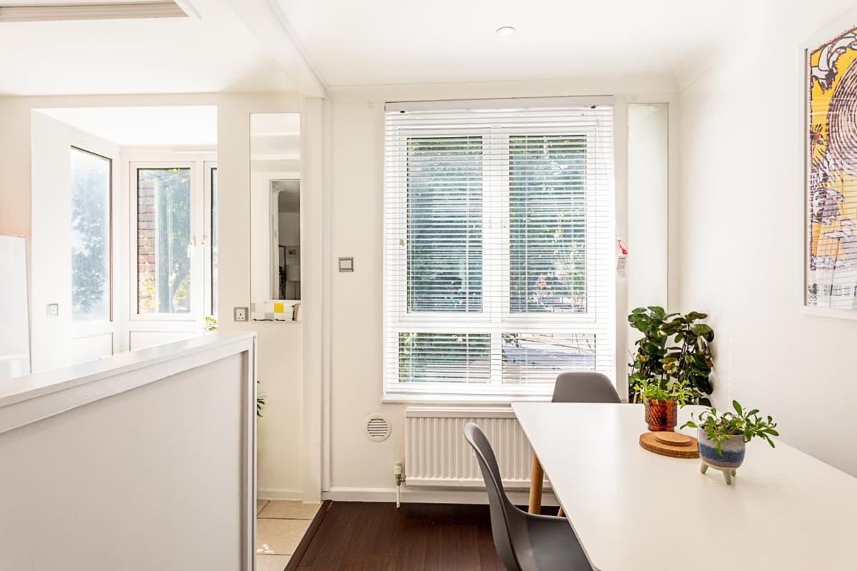 Apartment Bright & Cosy One-bed London