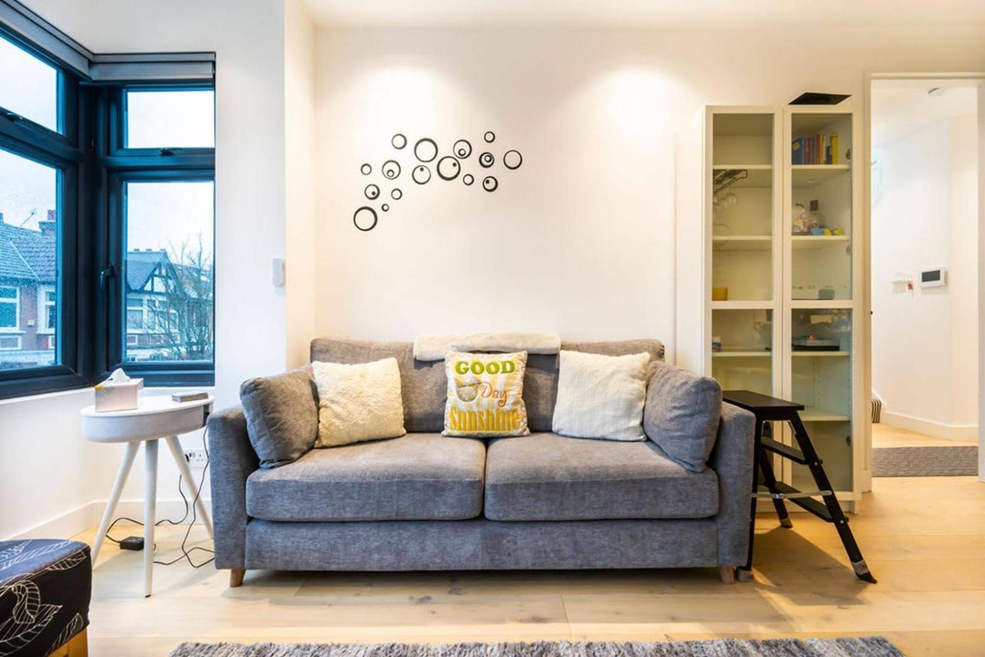 Apartment Modern Ealing Common Duplex London