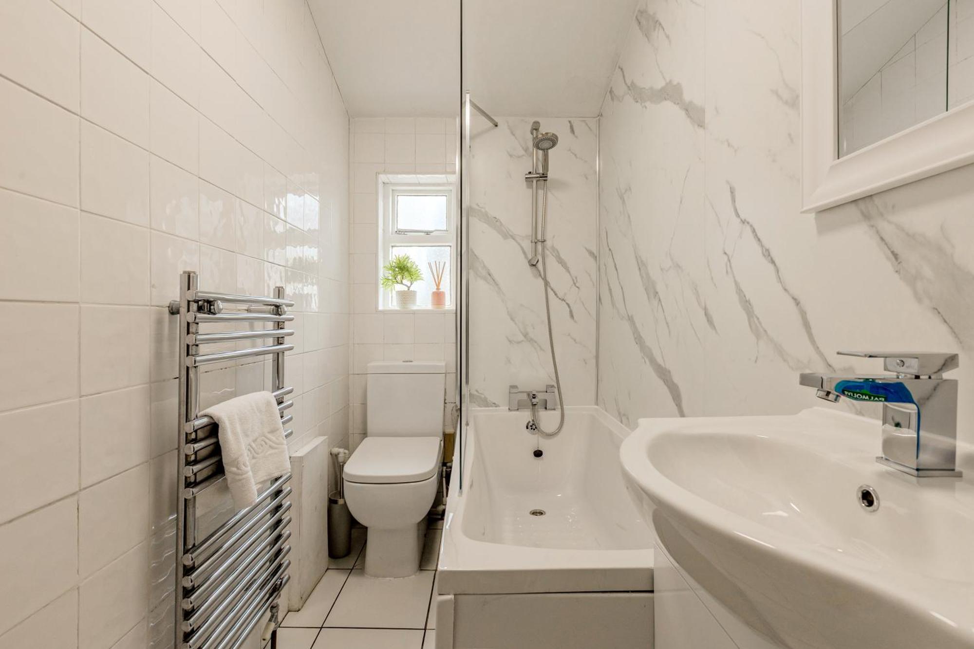 Apartment Stylish 3br Forest Gate With Garden