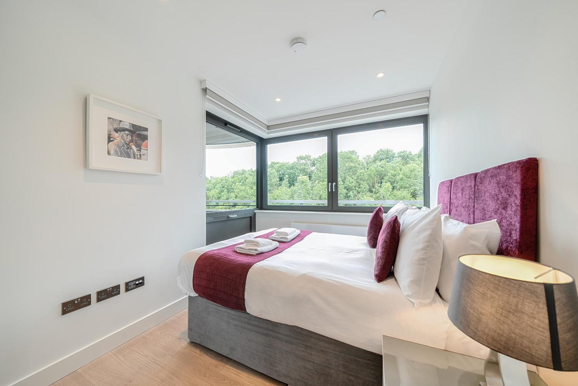 Apartment Roomspace Serviced -oasis Way
