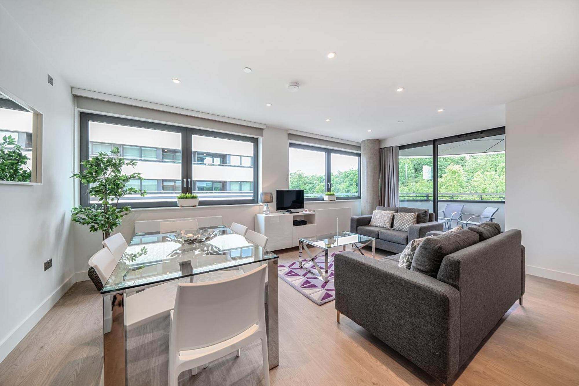 Roomspace Serviced -oasis Way *