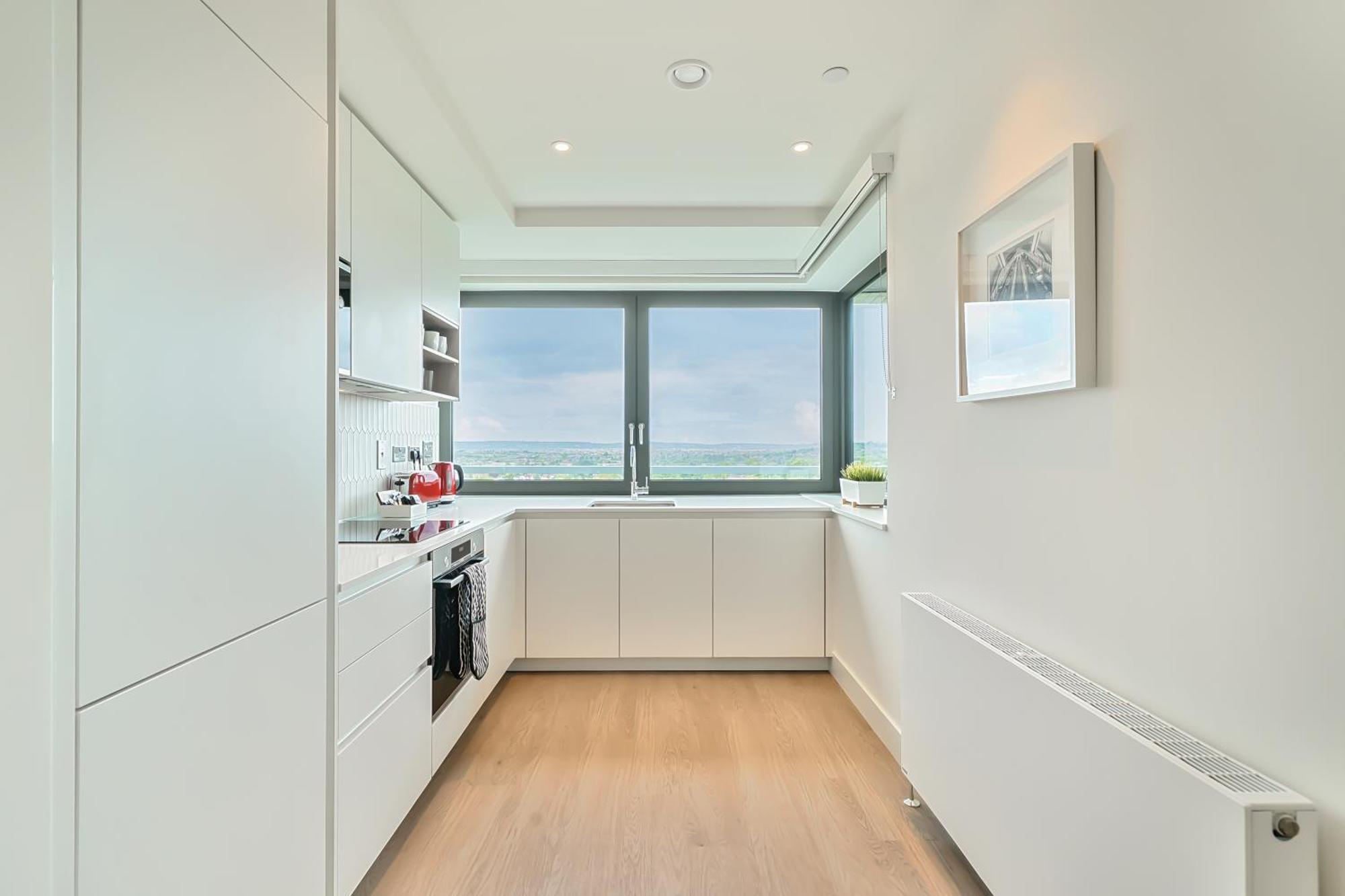 Roomspace Serviced -oasis Way * London