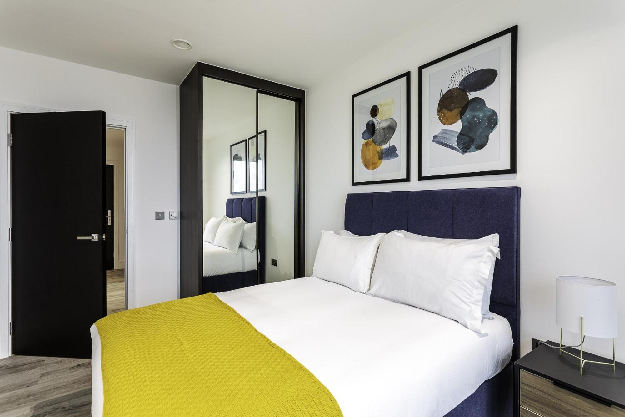 Apartment North Acton Xii - 2 Bedrooms - 2 Bathrooms - Balcony *