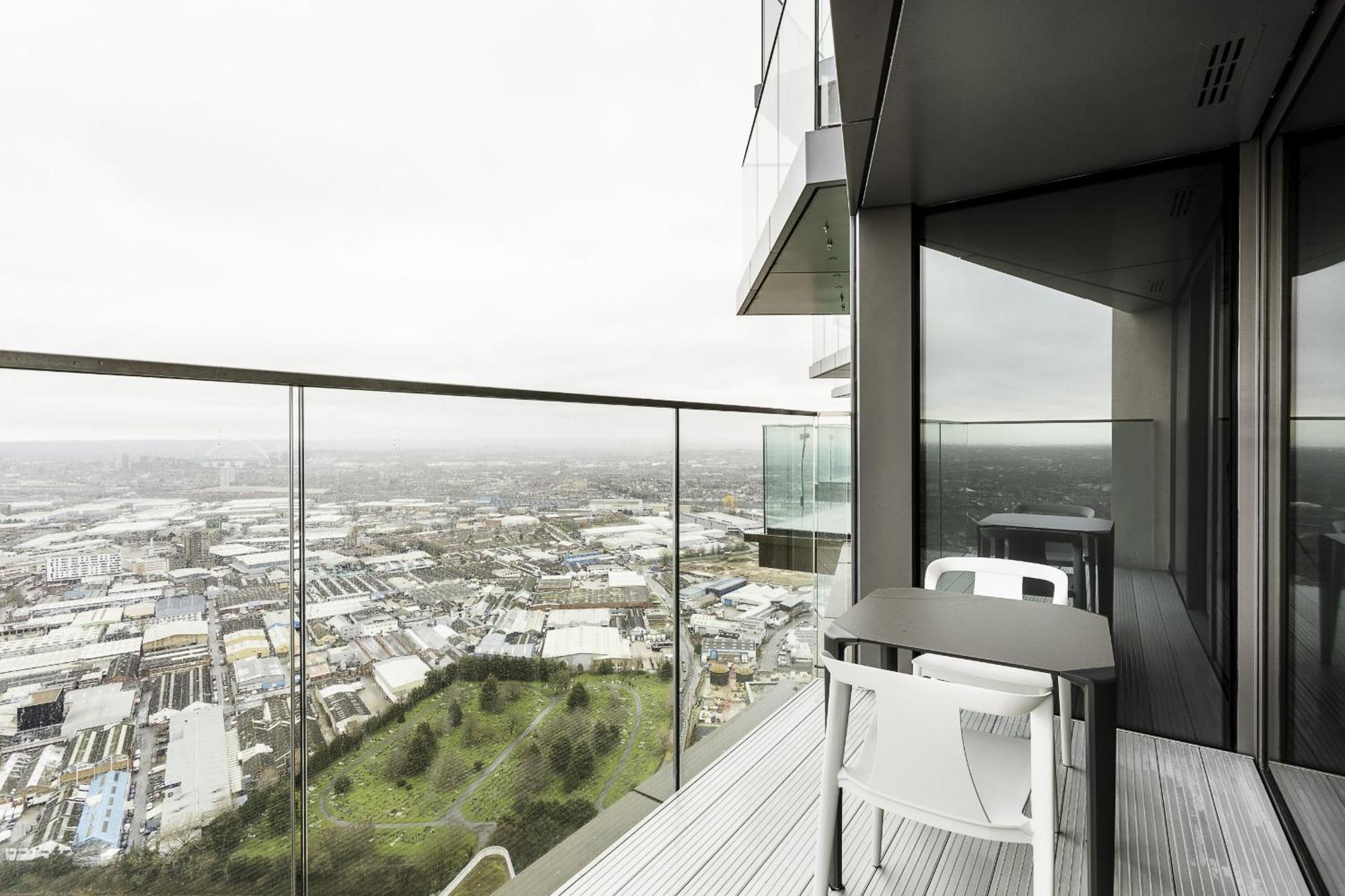 Apartment North Acton Xii - 2 Bedrooms - 2 Bathrooms - Balcony London