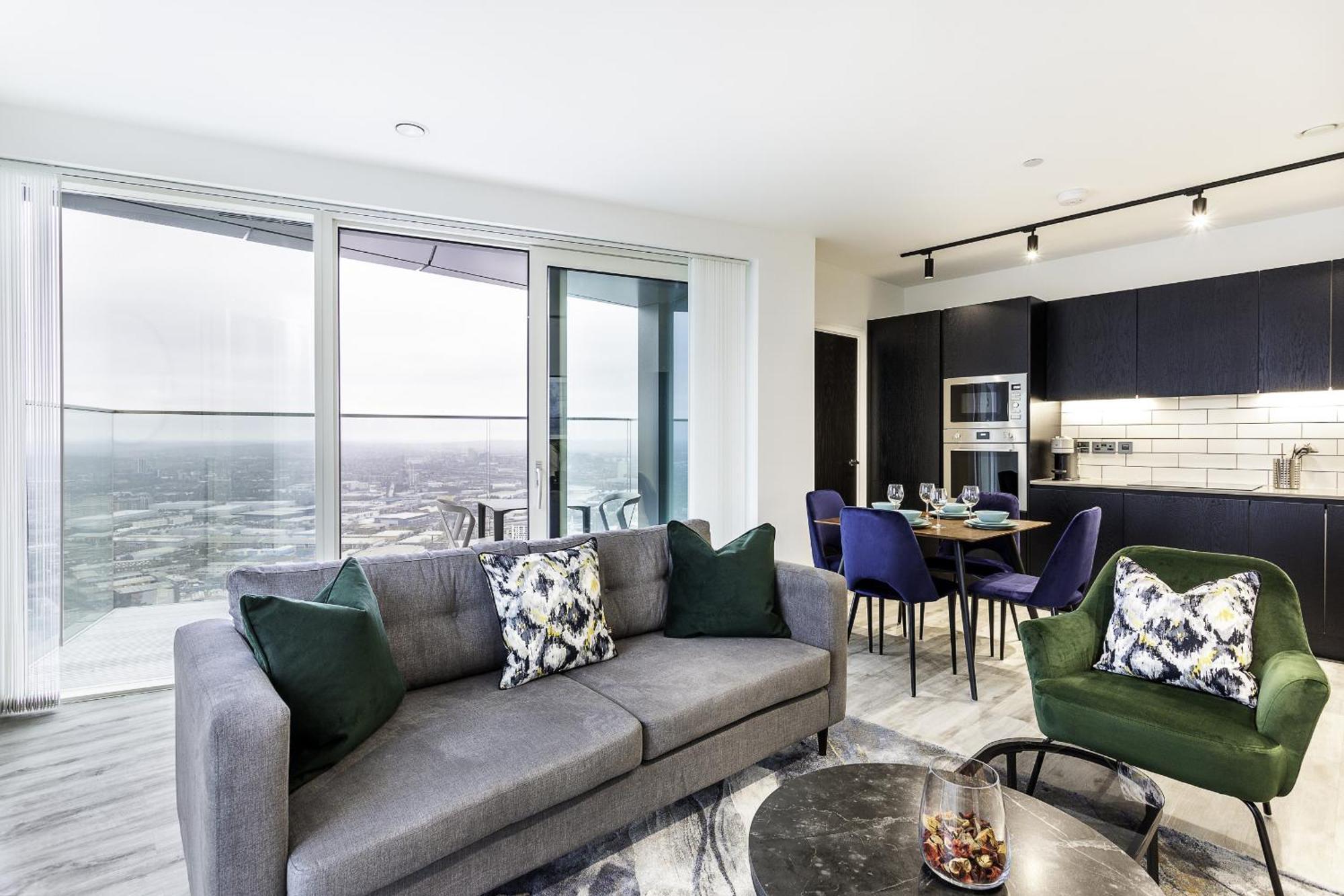 North Acton Xii - 2 Bedrooms - 2 Bathrooms - Balcony *