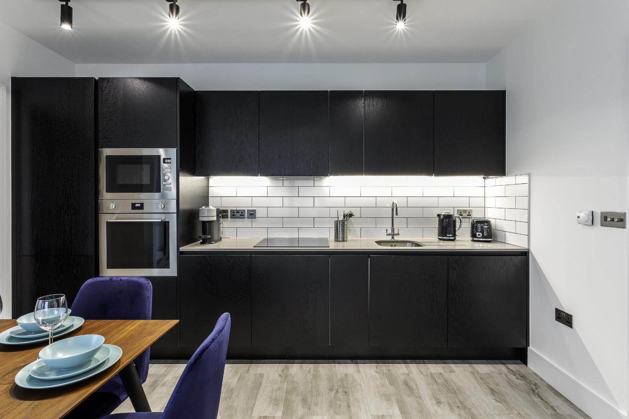 Apartment North Acton Xii - 2 Bedrooms - 2 Bathrooms - Balcony