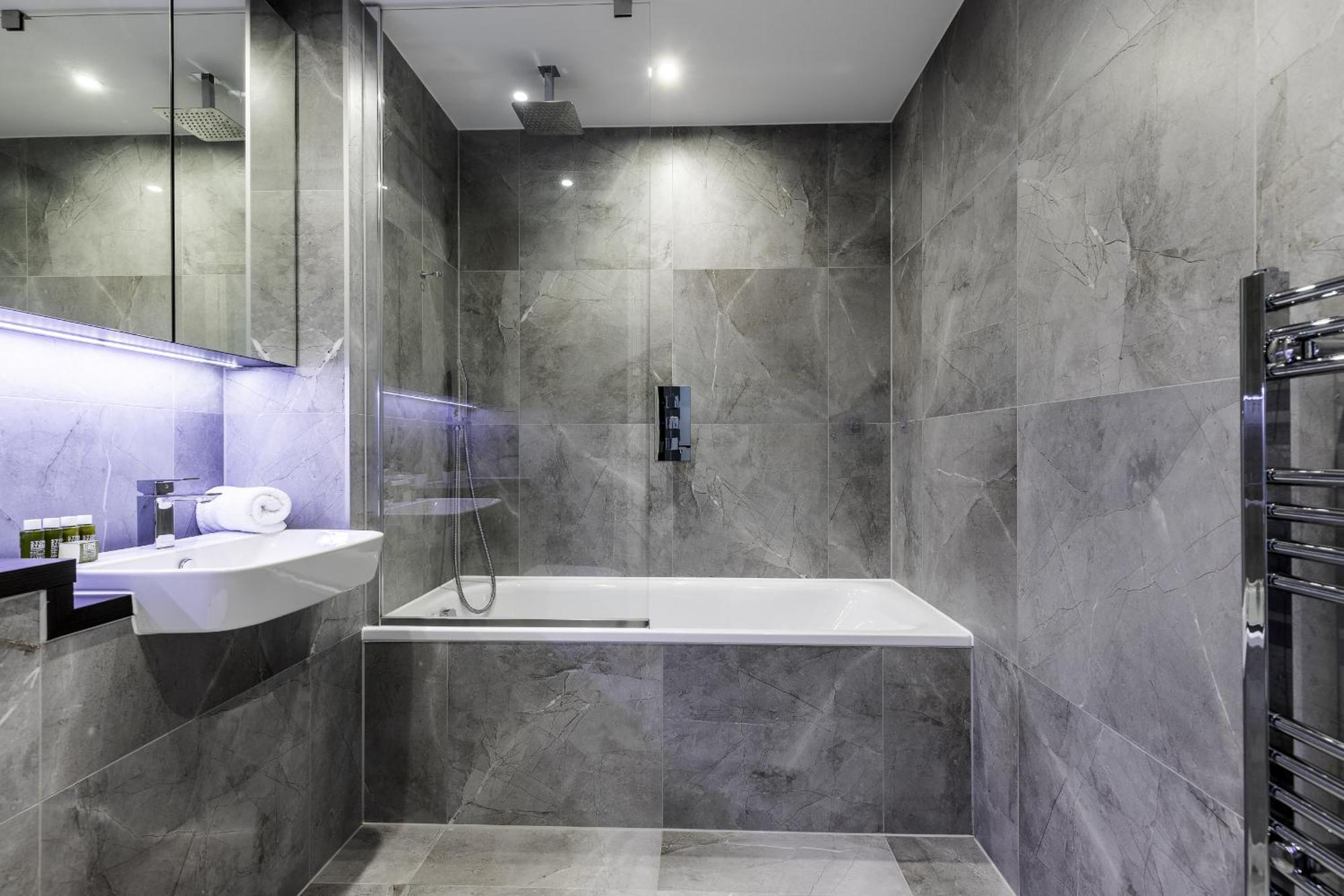 Apartment North Acton X - 2 Bedrooms - 2 Bathrooms - Balcony London