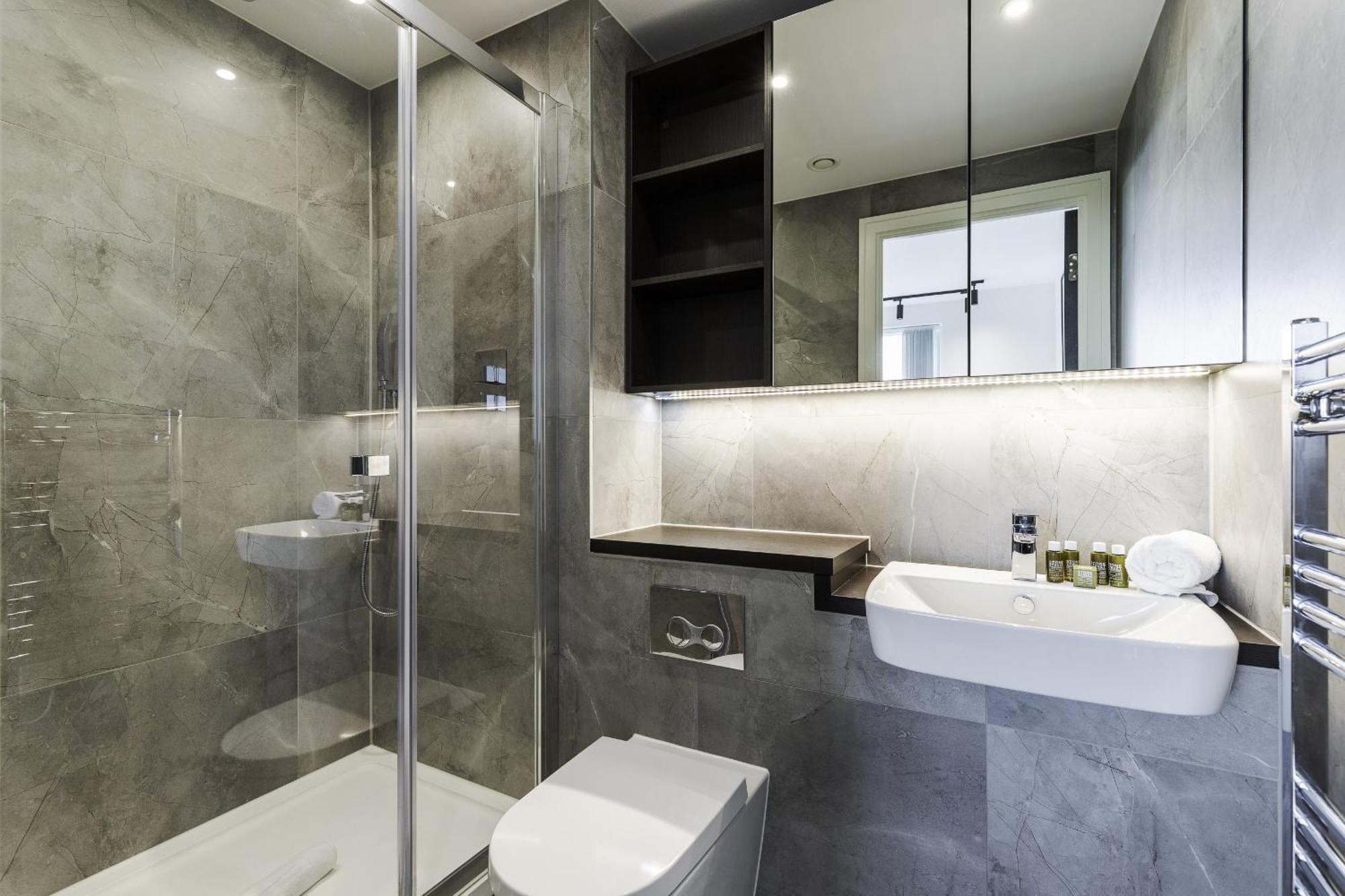 Apartment North Acton X - 2 Bedrooms - 2 Bathrooms - Balcony