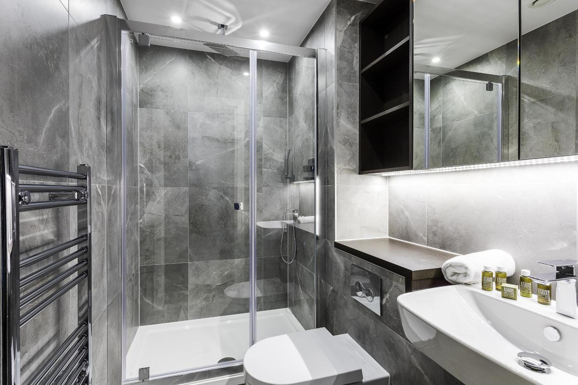 North Acton Ii - 2 Bedrooms - 2 Bathrooms - Balcony Apartment