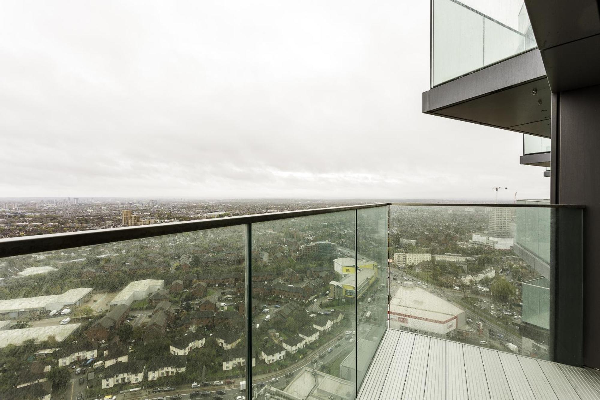 Apartment North Acton Ii - 2 Bedrooms - 2 Bathrooms - Balcony