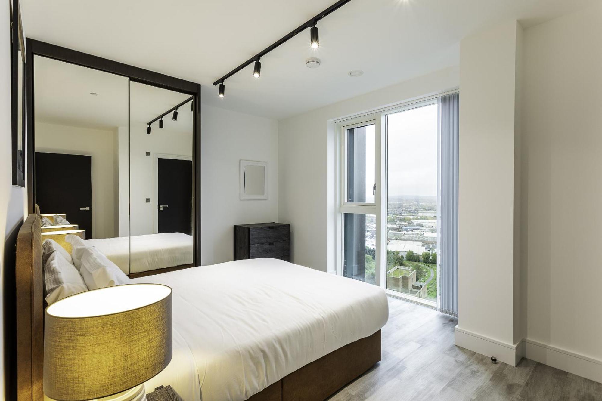 North Acton Ii - 2 Bedrooms - 2 Bathrooms - Balcony Apartment
