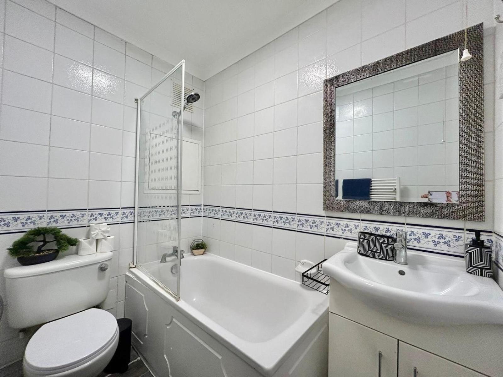 Apartment Hdye Park Corner Three Bedroom *