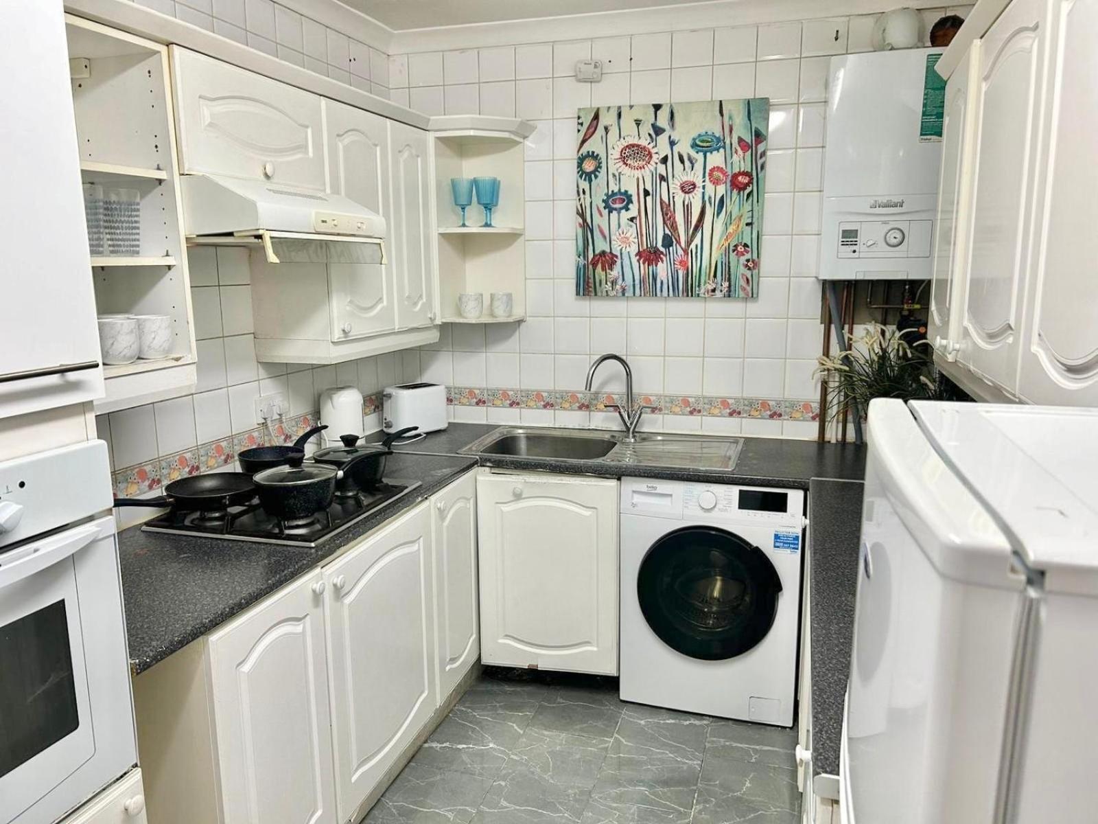 Apartment Hdye Park Corner Three Bedroom