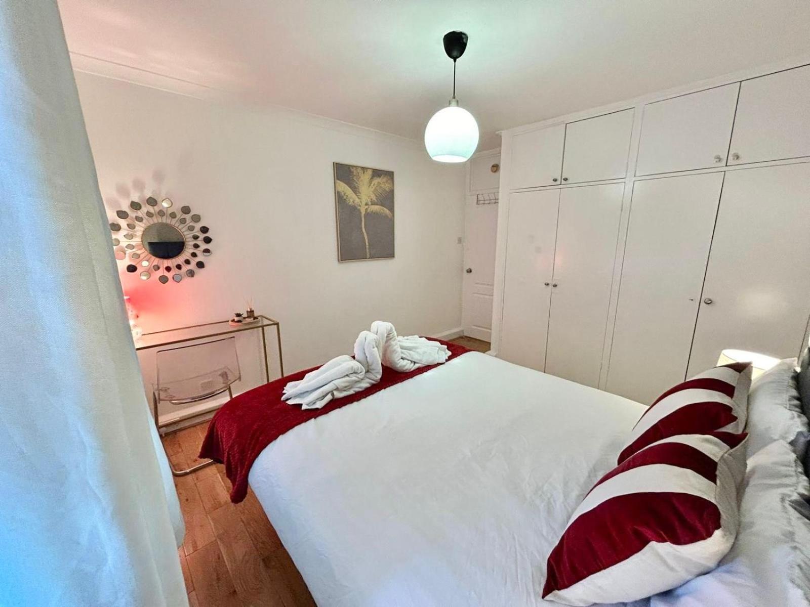 Apartment Hdye Park Corner Three Bedroom *