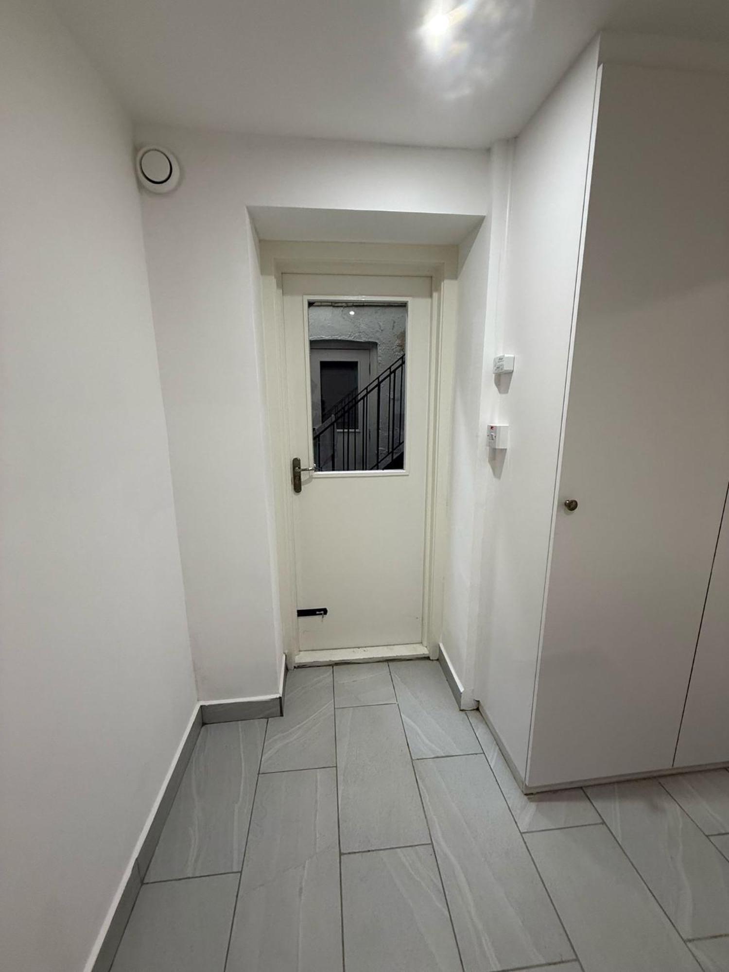 Bell Street 2 Bedroom Flat B London