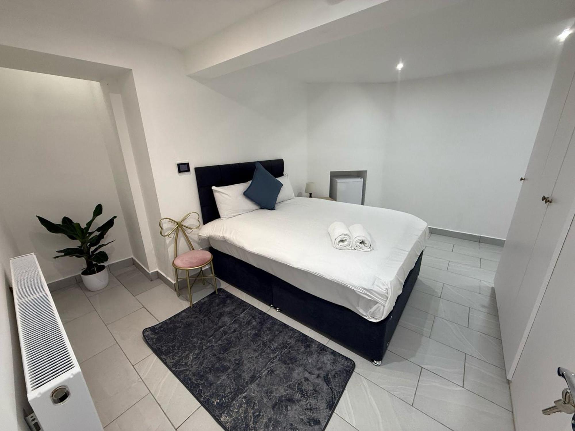 Bell Street 2 Bedroom Flat B