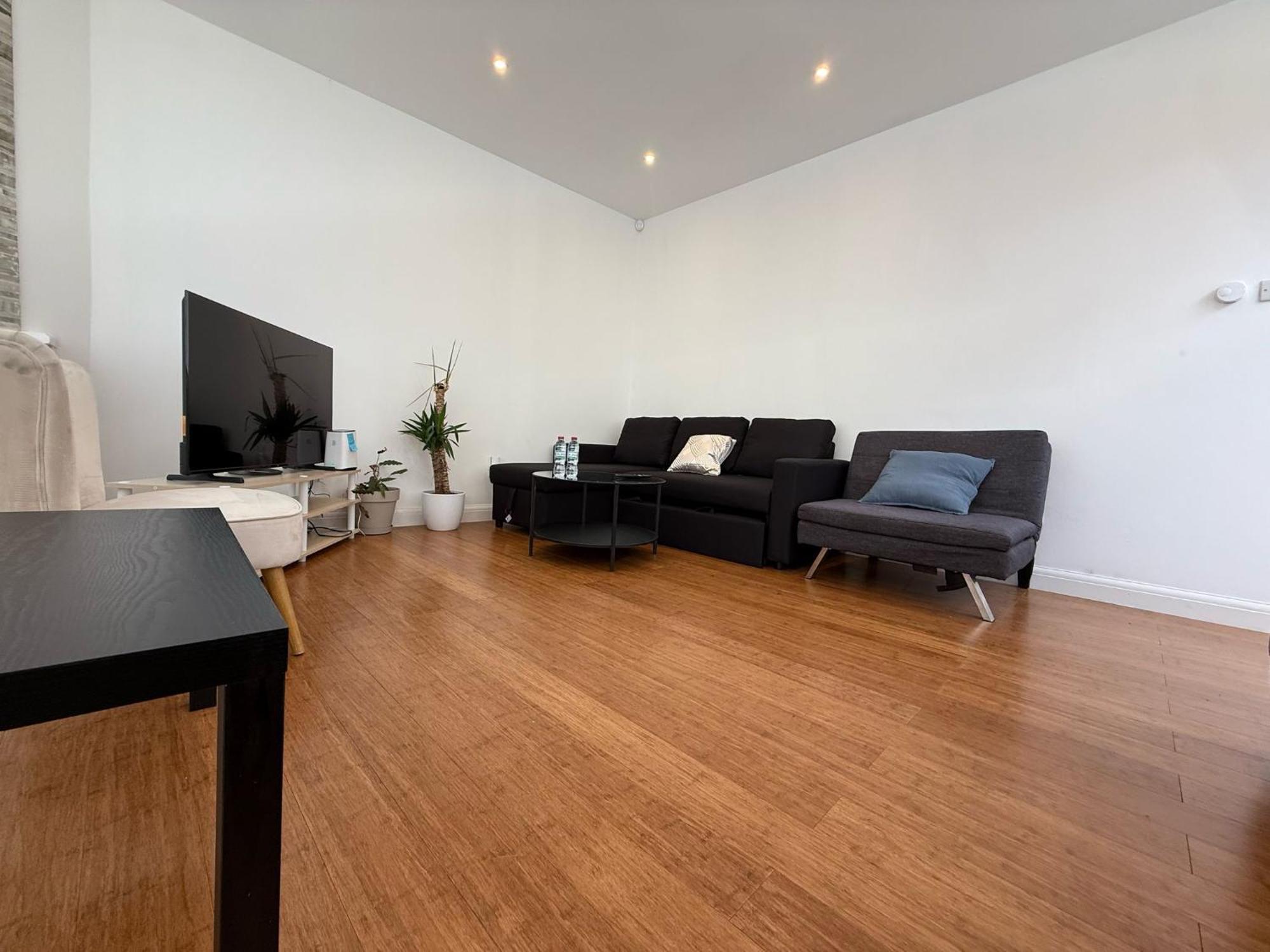 Apartment Bell Street 2 Bedroom Flat B *