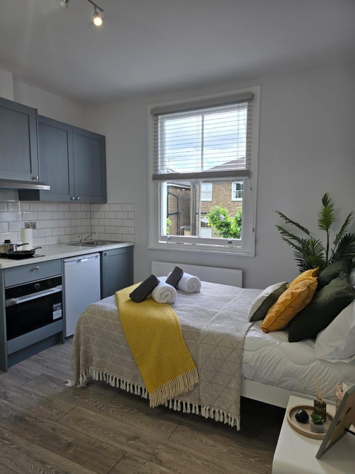 Stylish And Cozy Near Portobello Rd Apartment