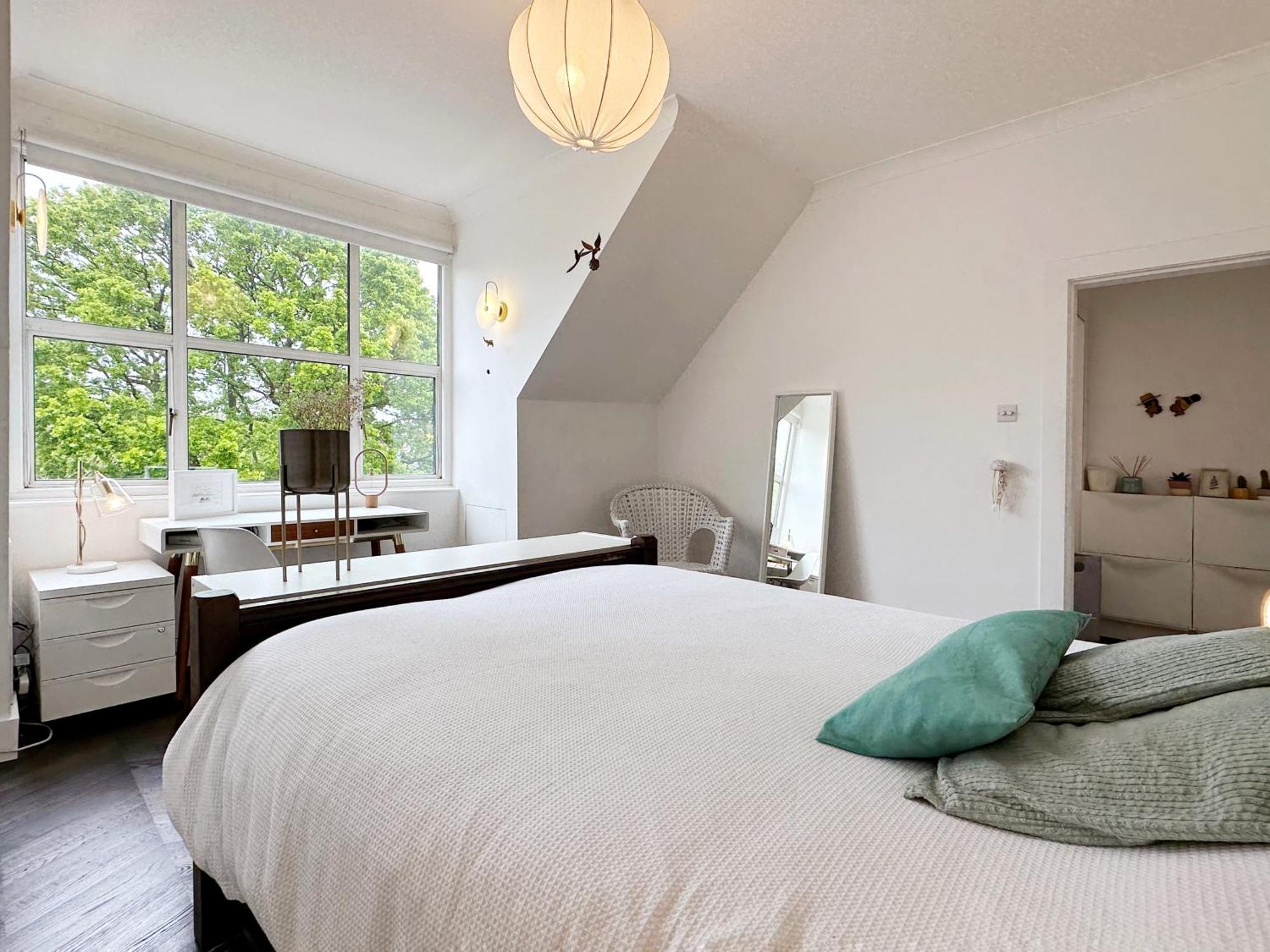 Luke's Place In West Hampstead * London