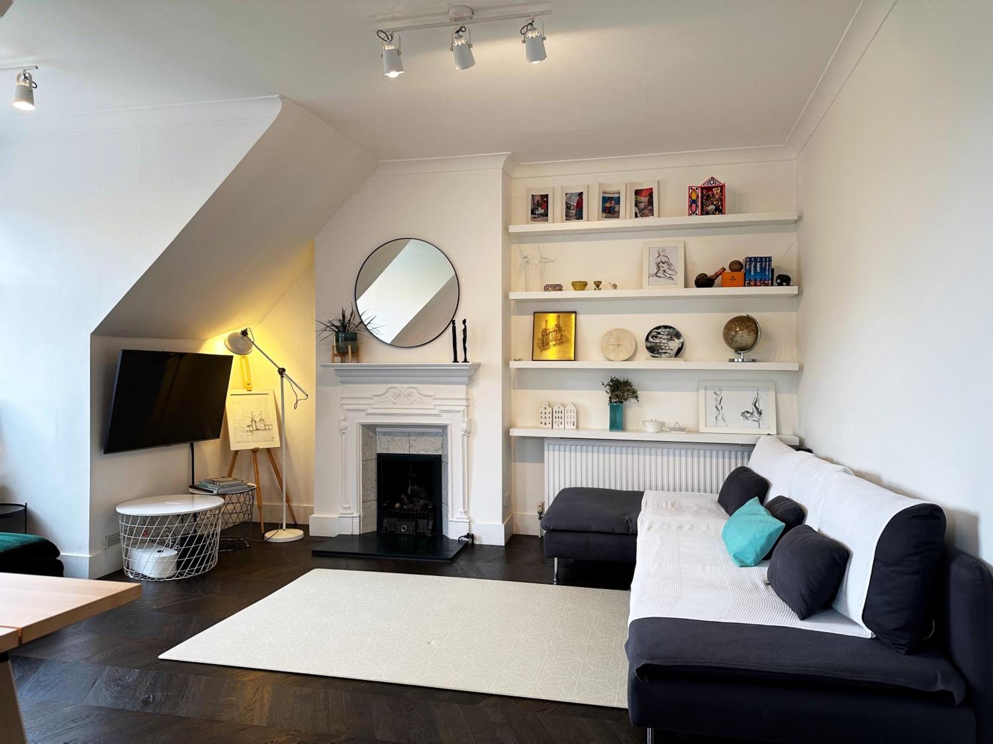 Luke's Place In West Hampstead Apartment *