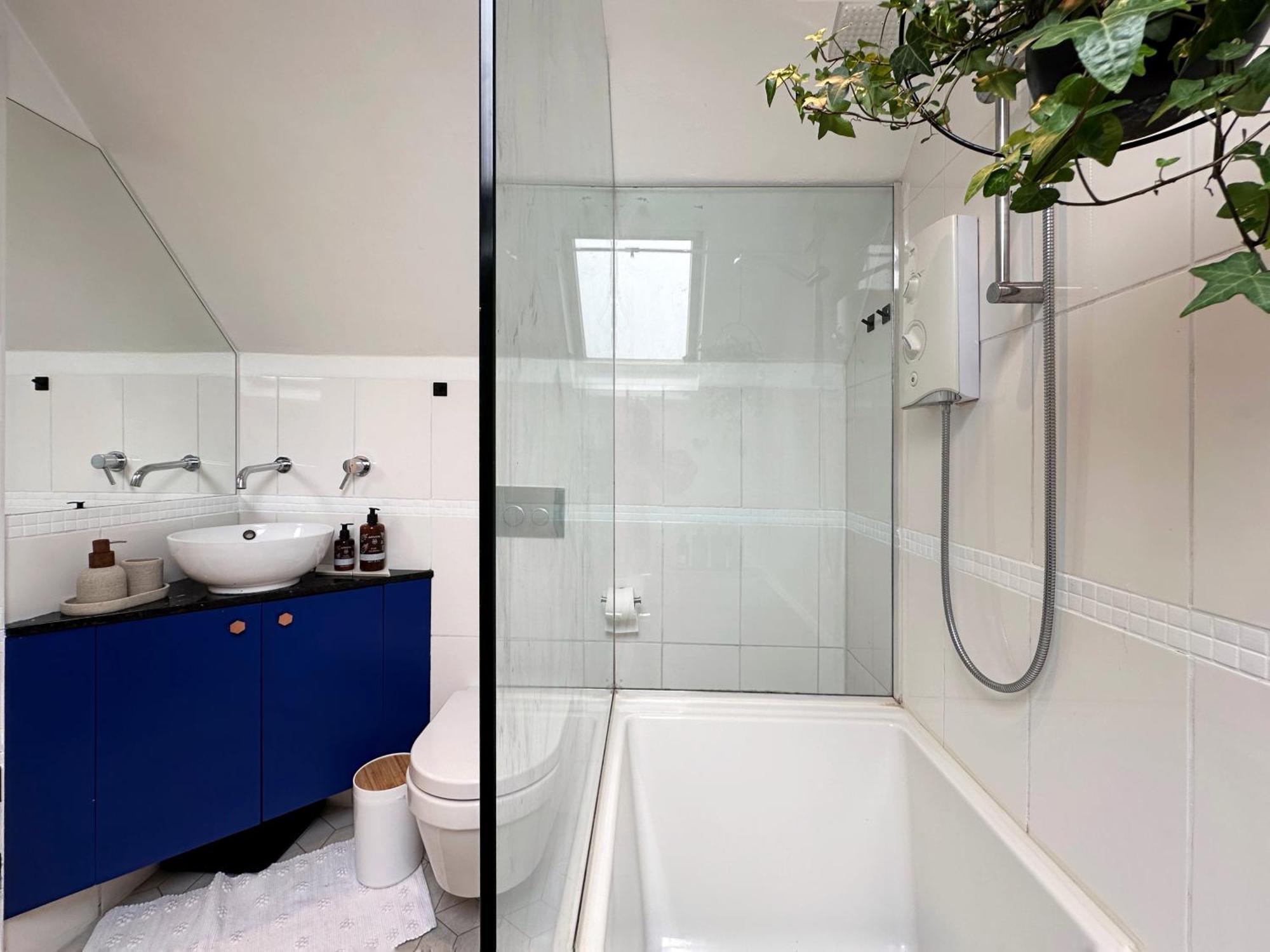 Luke's Place In West Hampstead * London