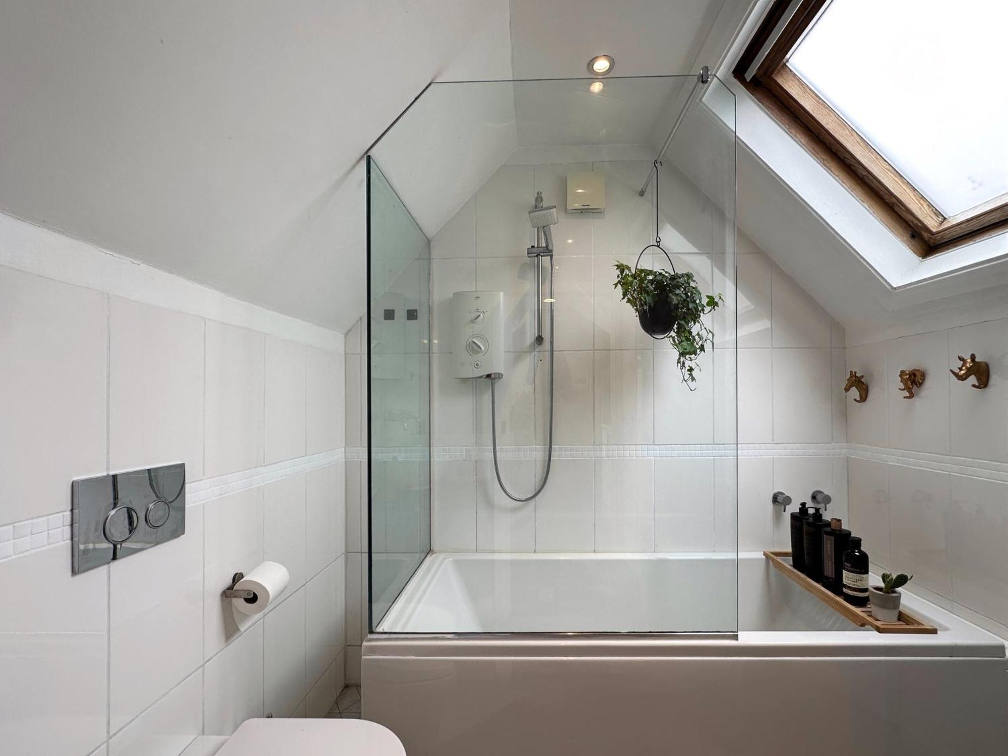 Luke's Place In West Hampstead Apartment *