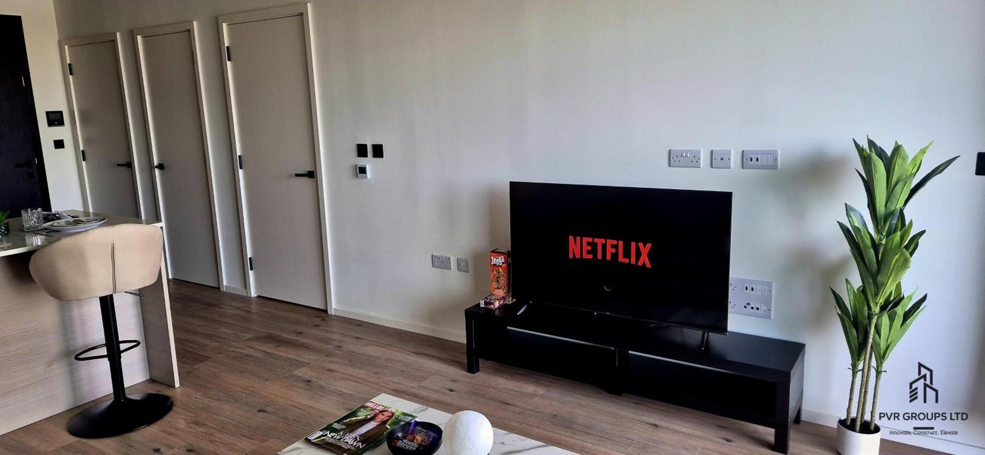 Canary Wharf Stay Modern 1Br Fast Wifi & Balcony Views *