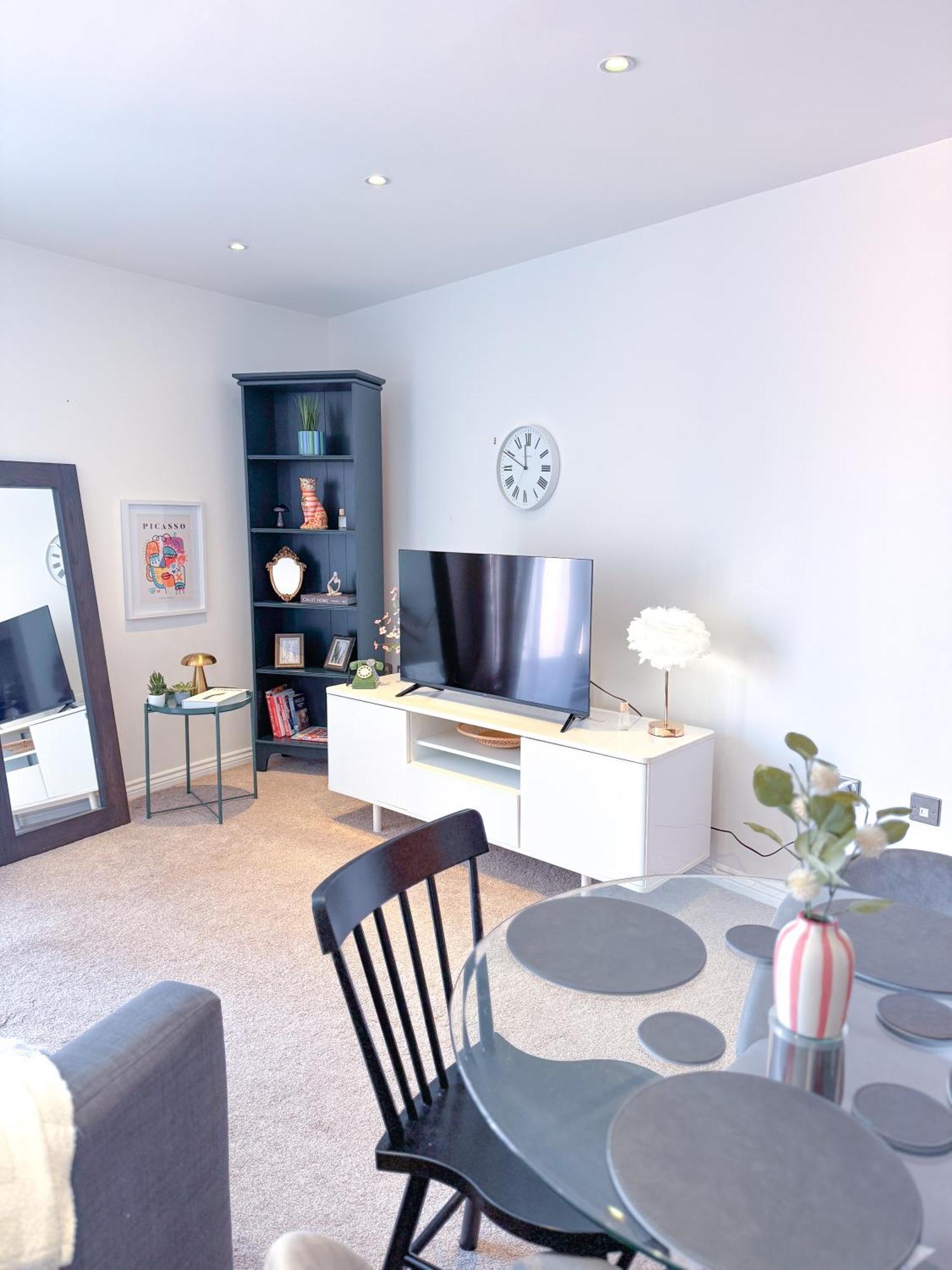Family Battersea With Balcony In *