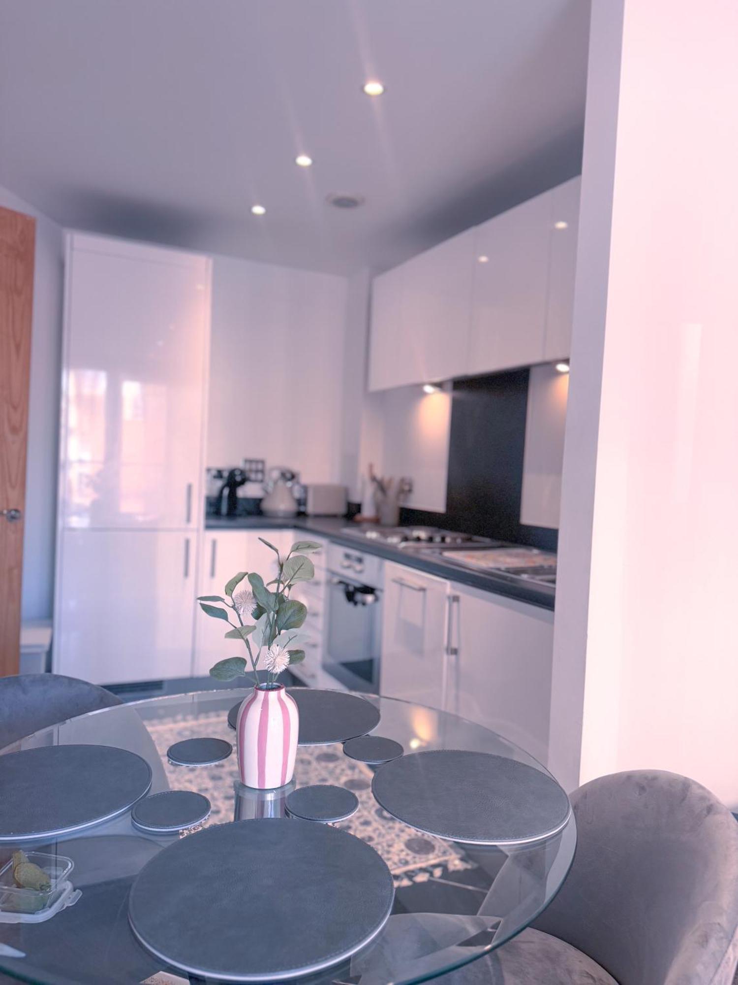 Family Battersea With Balcony In * London