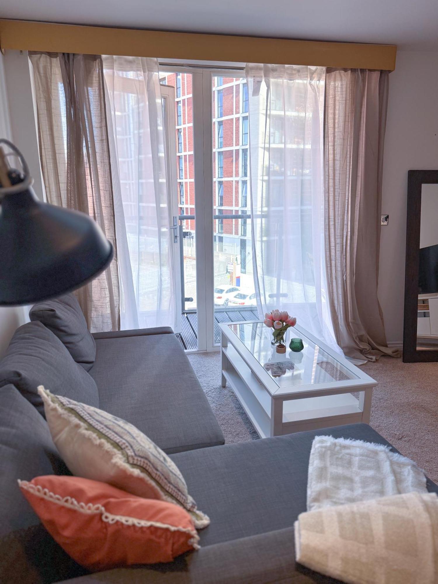 Family Battersea With Balcony In * London