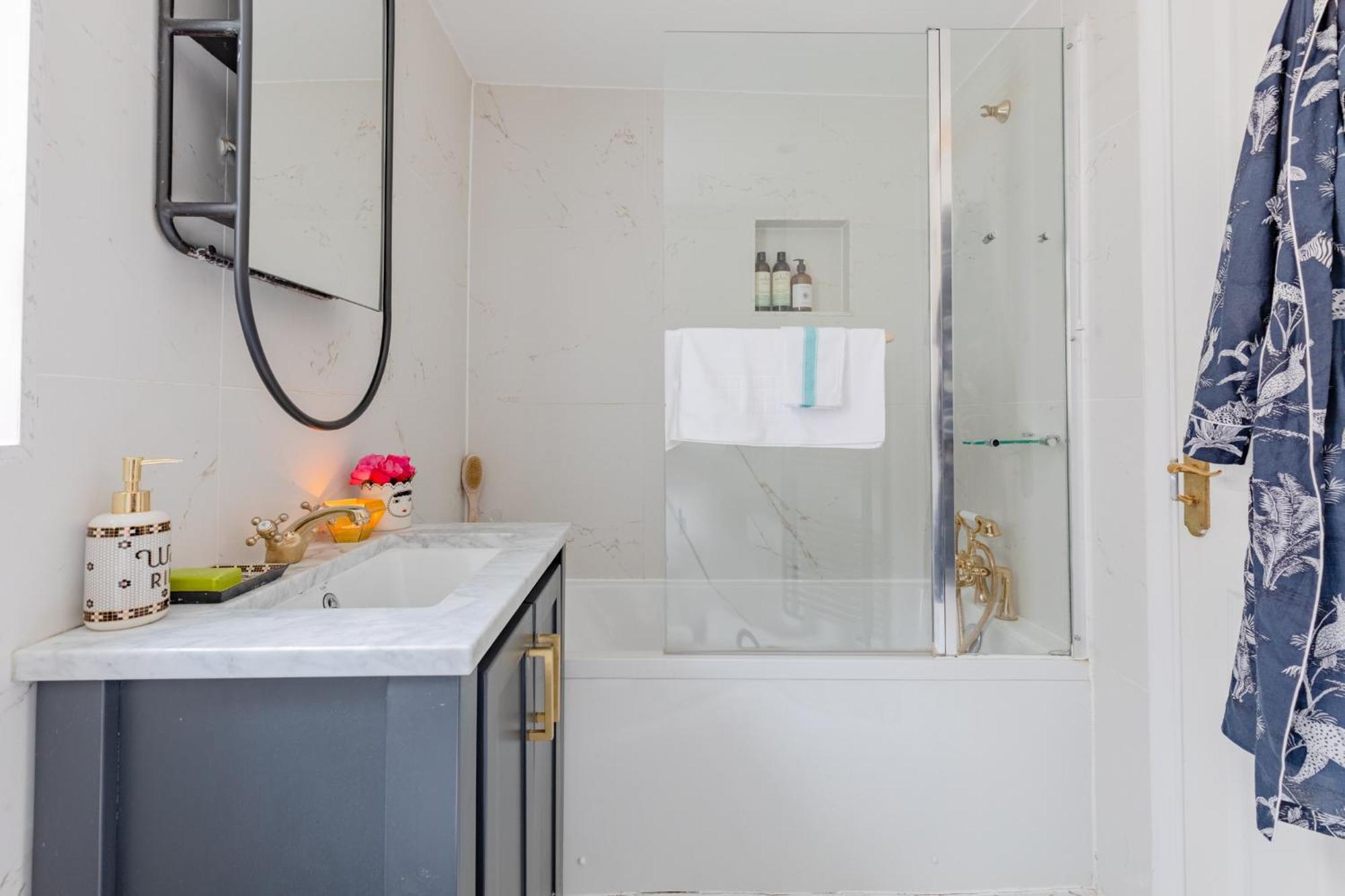 Luxuriously Curated 4bd Stoke Newington * London