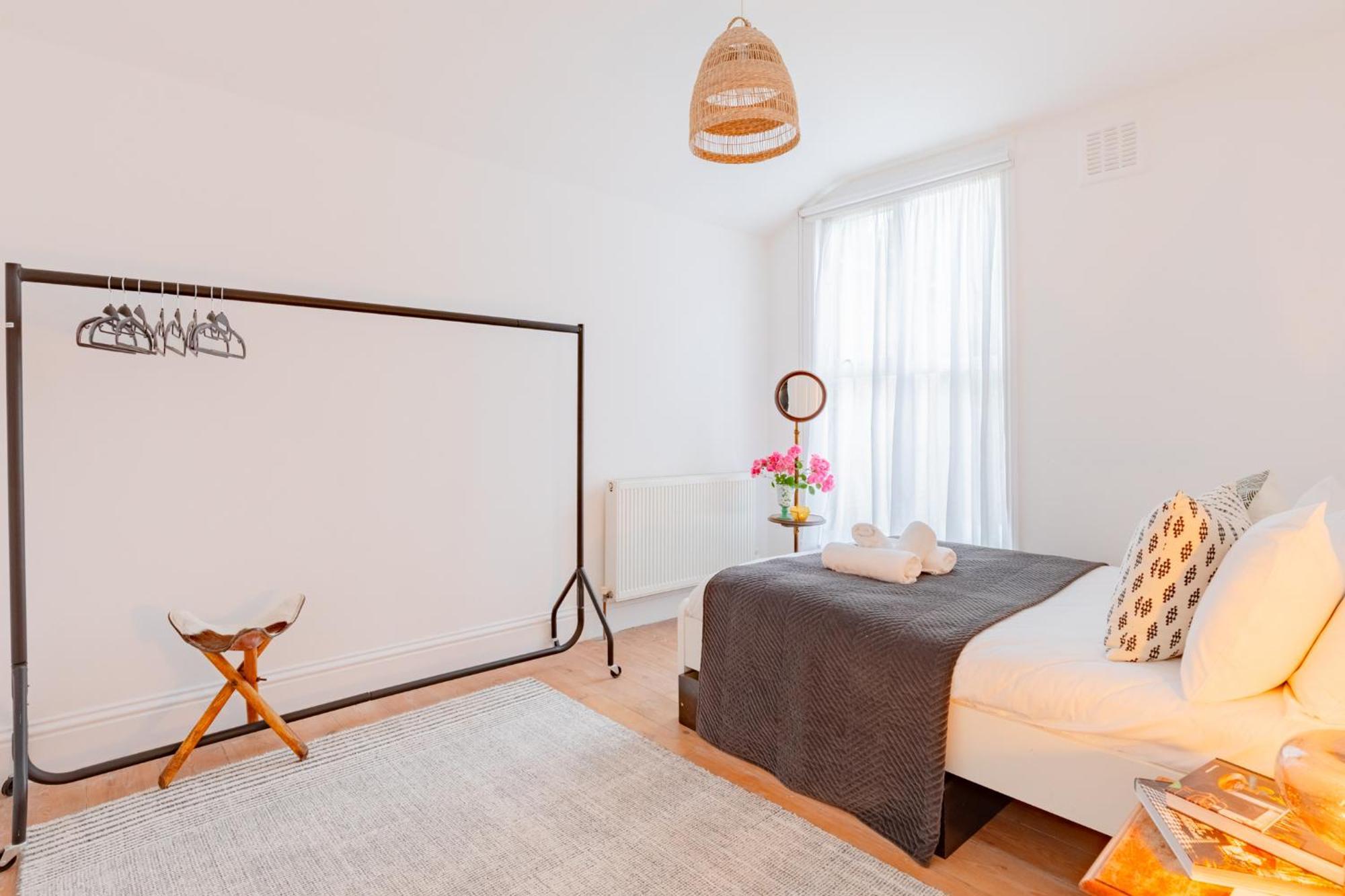 Luxuriously Curated 4bd Stoke Newington *