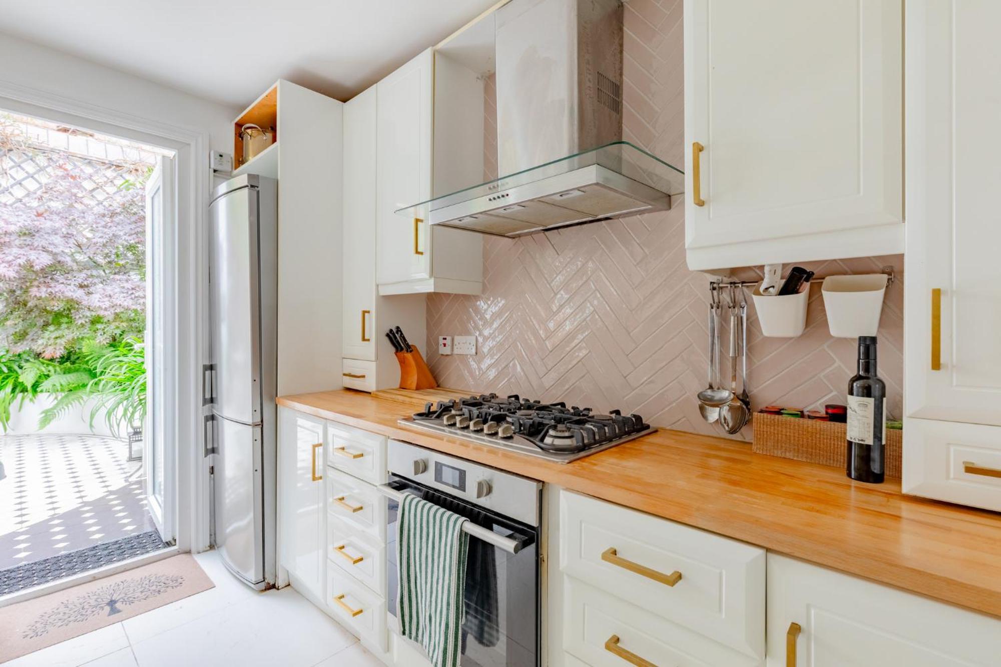 Luxuriously Curated 4bd Stoke Newington