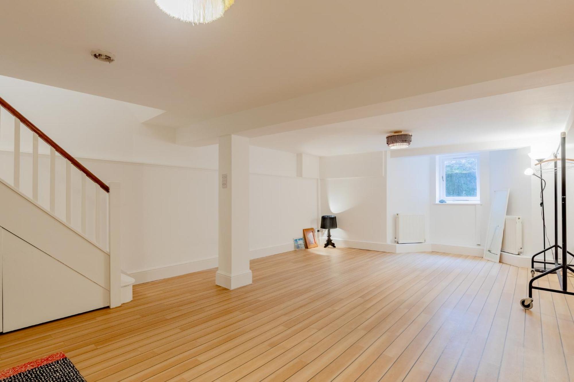 Luxuriously Curated 4bd Stoke Newington *