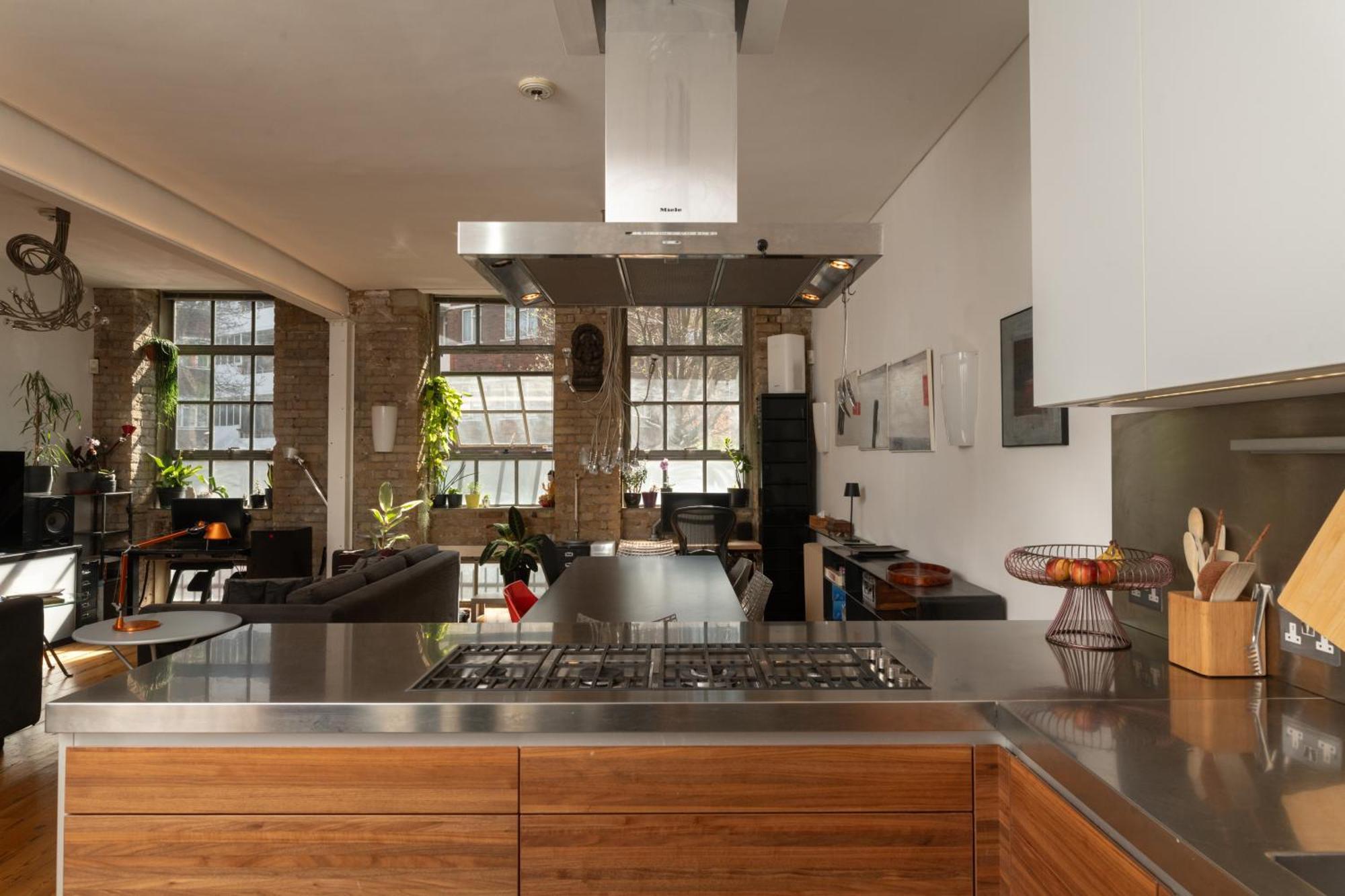 Apartment Stylish 2-bed Flat In Prime Spot