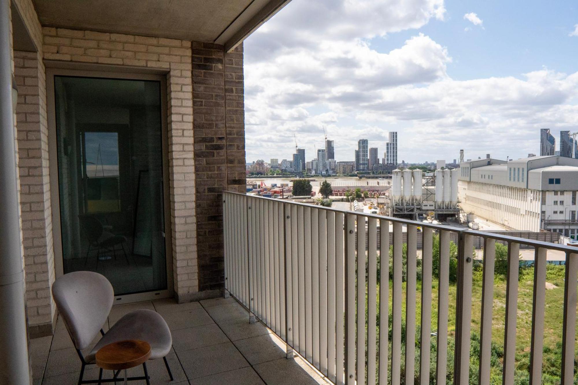 Apartment Copeland Court London