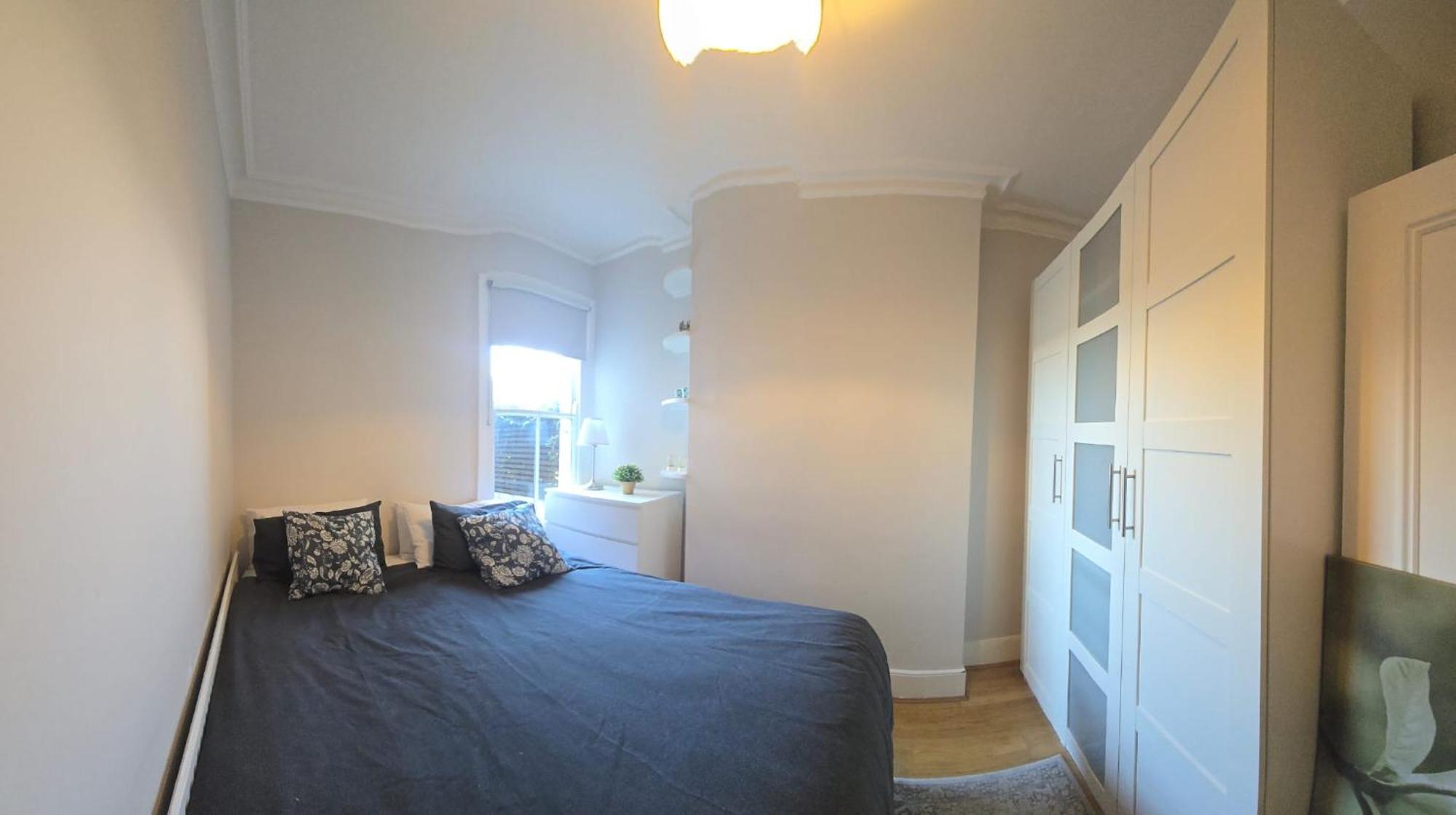 One Bedroom Clapham Junction Retreat Apartment *