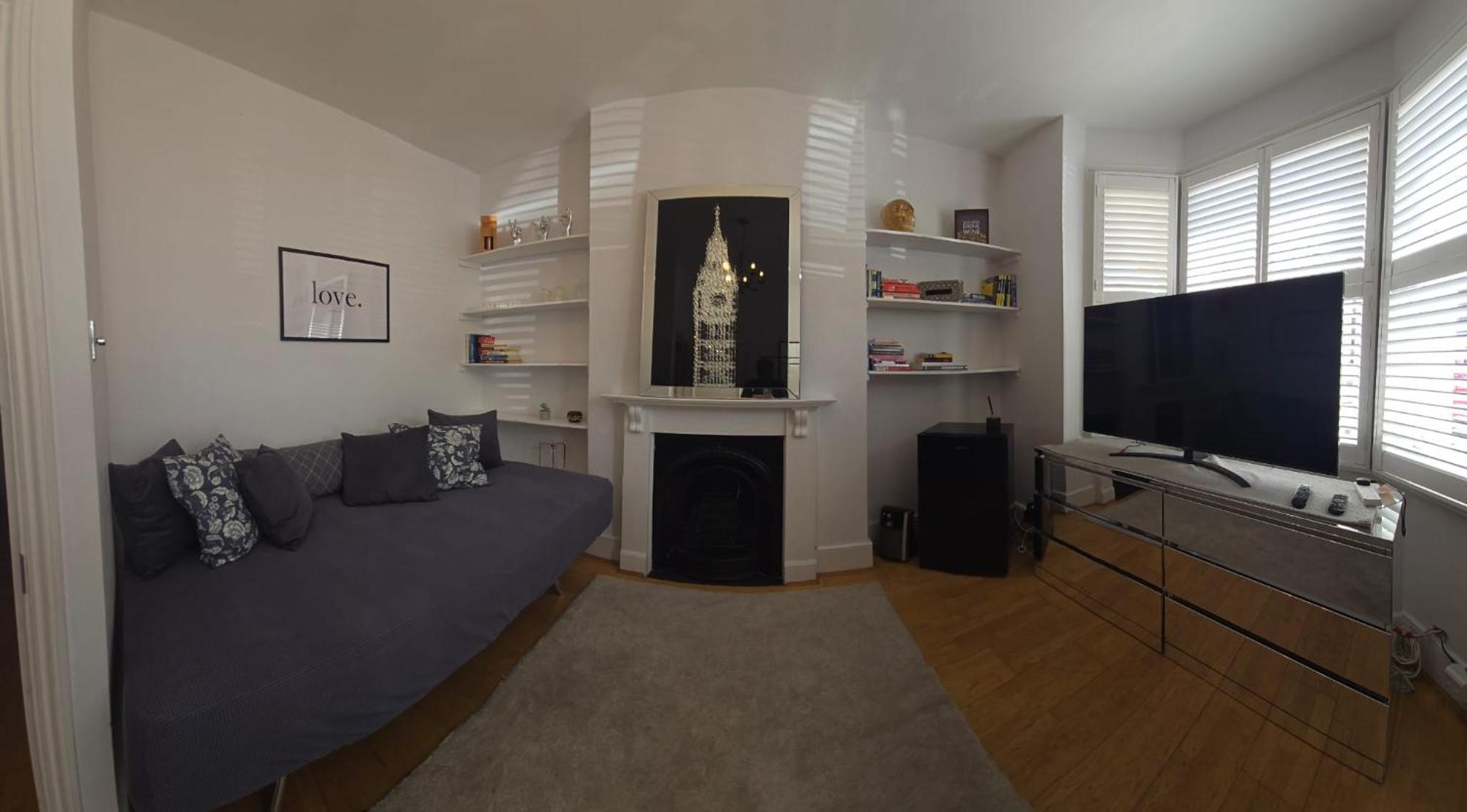 One Bedroom Clapham Junction Retreat London